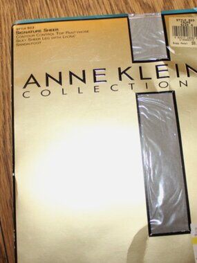 NIP Vintage Anne Klein Signature Sheer Pantyhose Size A Taupe Made in USA Nylons